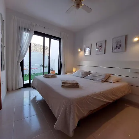 Guest house Sol Y Luna & Lanzarote Holidays - Heated Pool! Playa Blanca (Lanzarote)